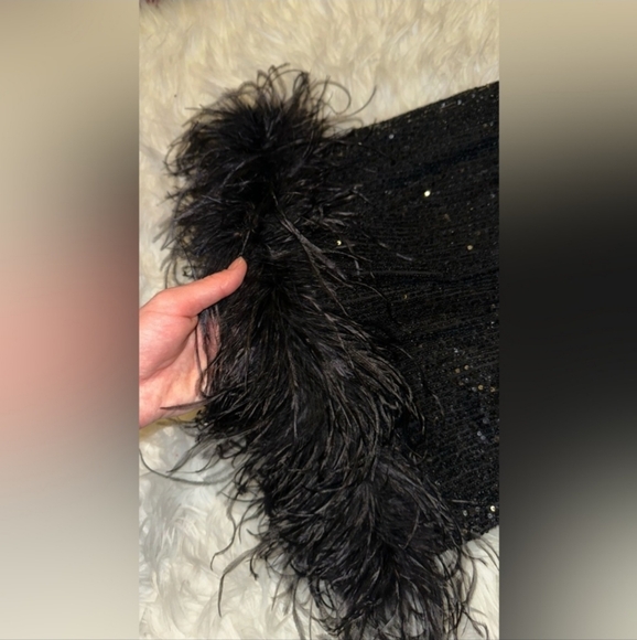 Eliza J Sequin Mock Neck Sleeveless BlousonFeather Trim Sheath Dress,  Size 6 - Picture 3 of 9